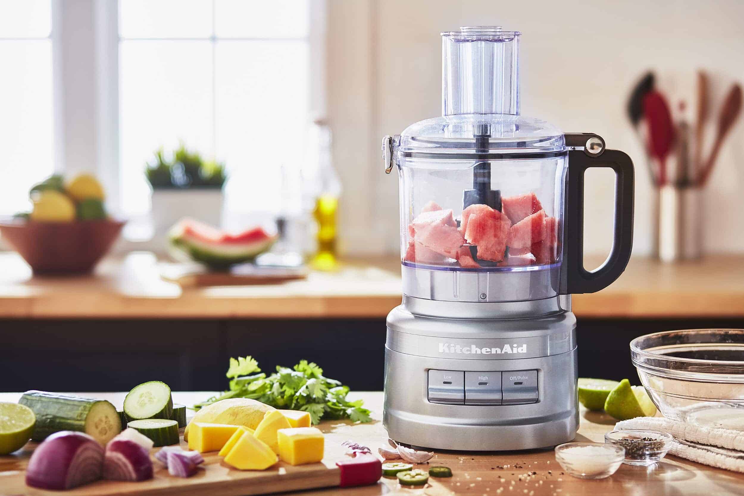 The Ultimate Kitchen Multitasker: Finding Your Best Blender Food Processor Combo